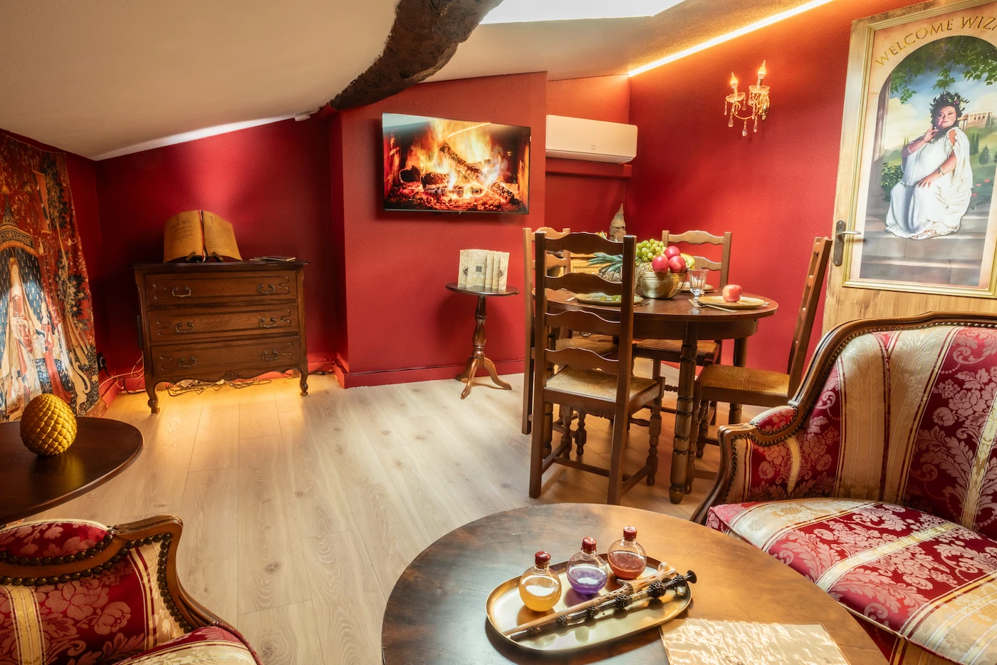 Chambre des Sortilèges — salon décor Harry Potter à Albi